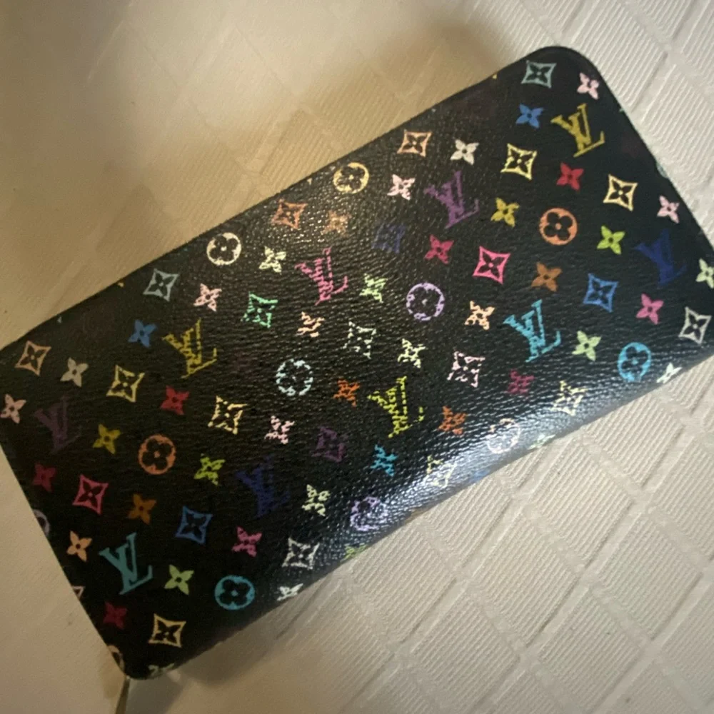 LOUIS VUITTON Monogram Multicolor Zippy